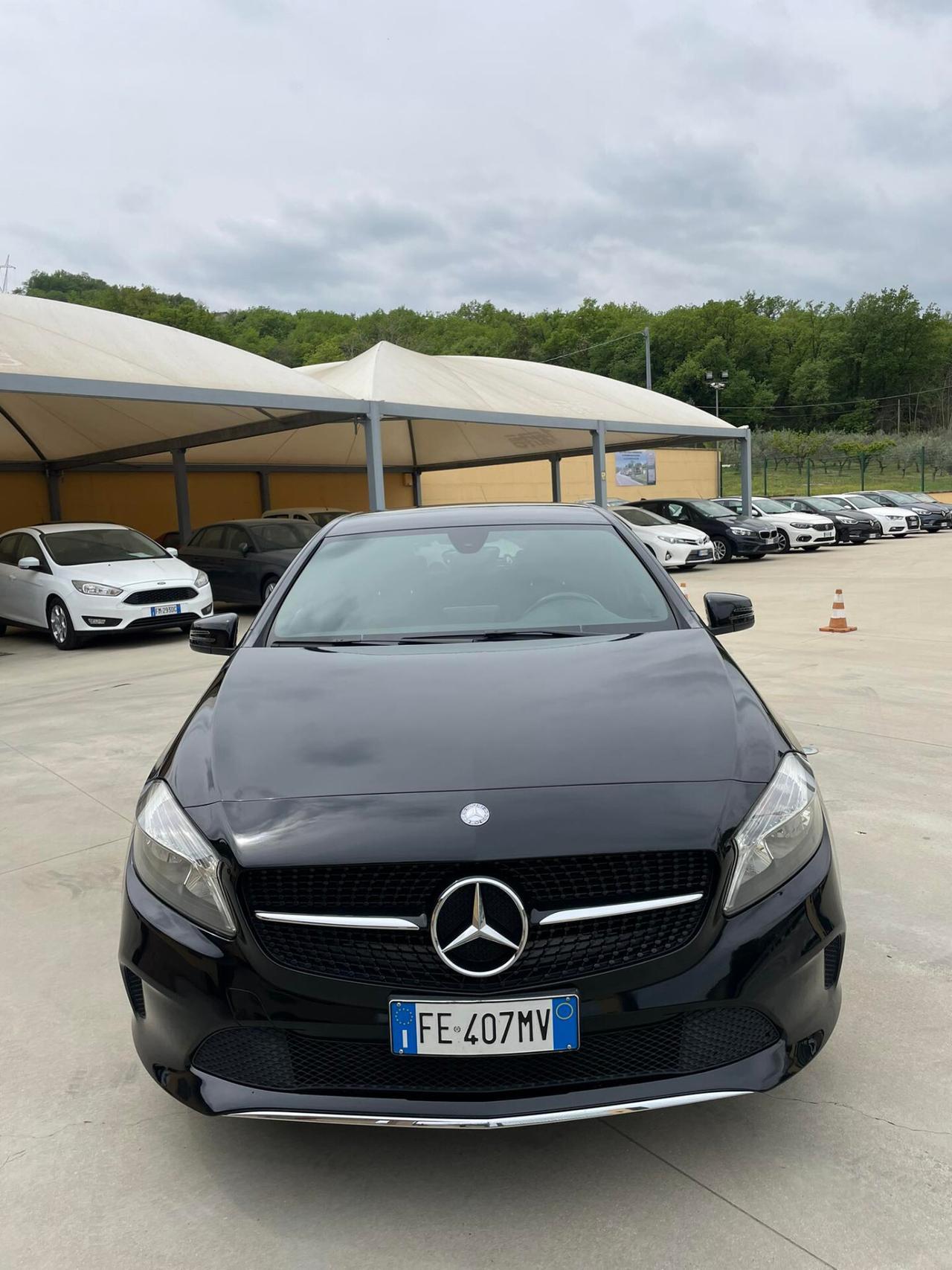 Mercedes-benz A 180 A 180 d Business