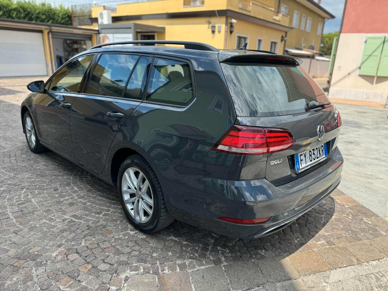 Volkswagen Golf Variant 1.6 TDI 115CV DSG 5p. Business BlueMotion Technology