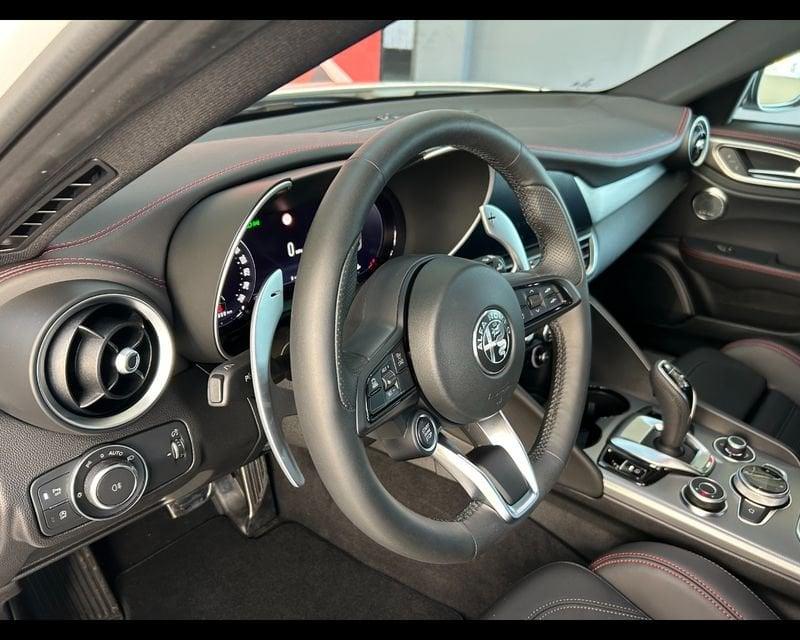 Alfa Romeo Giulia 2.2 Turbodiesel 210 CV AT8 AWD Q4 Tributo Italiano