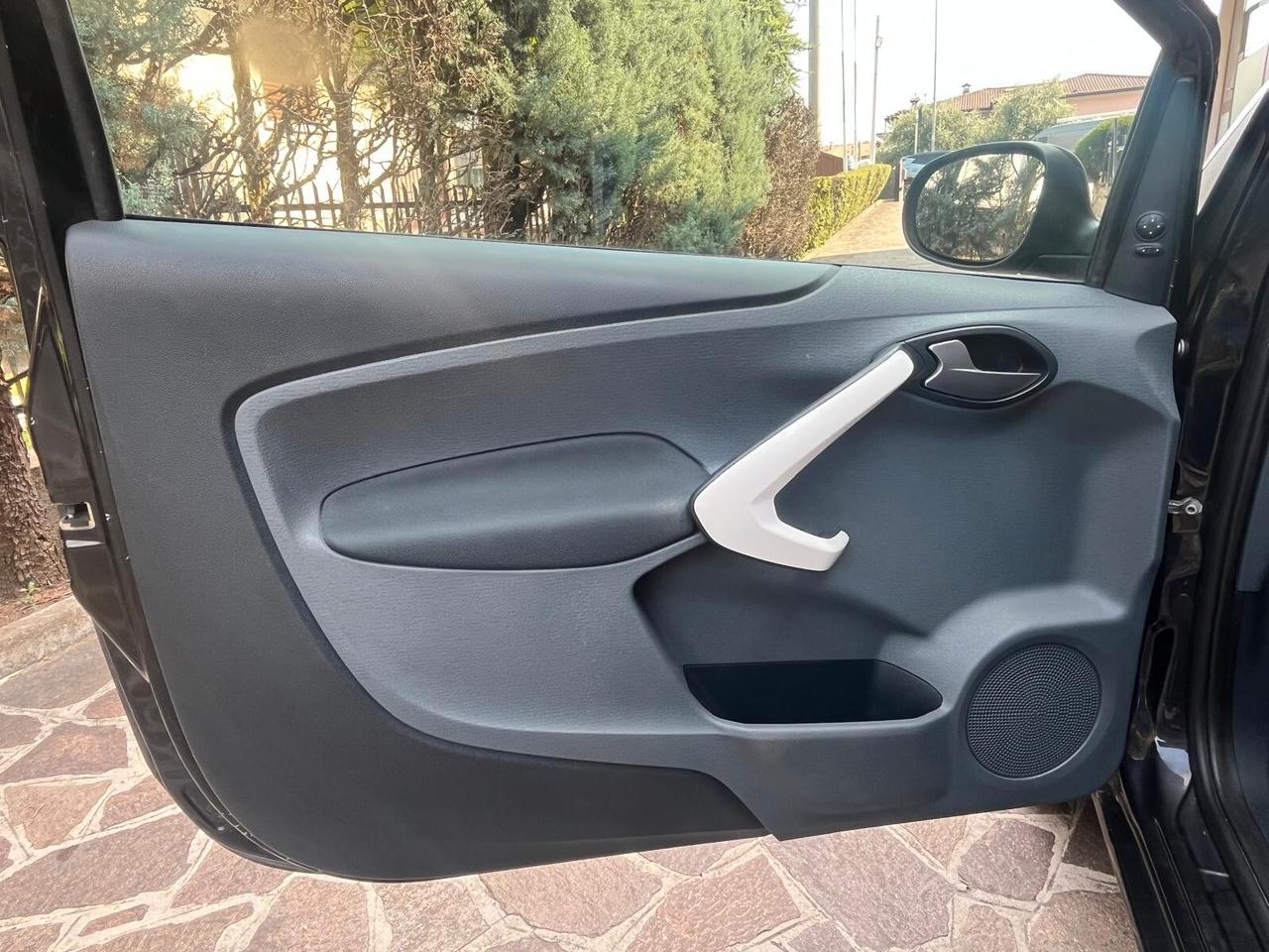 Ford Ka Ka+ 1.2 8V 69CV Titanium