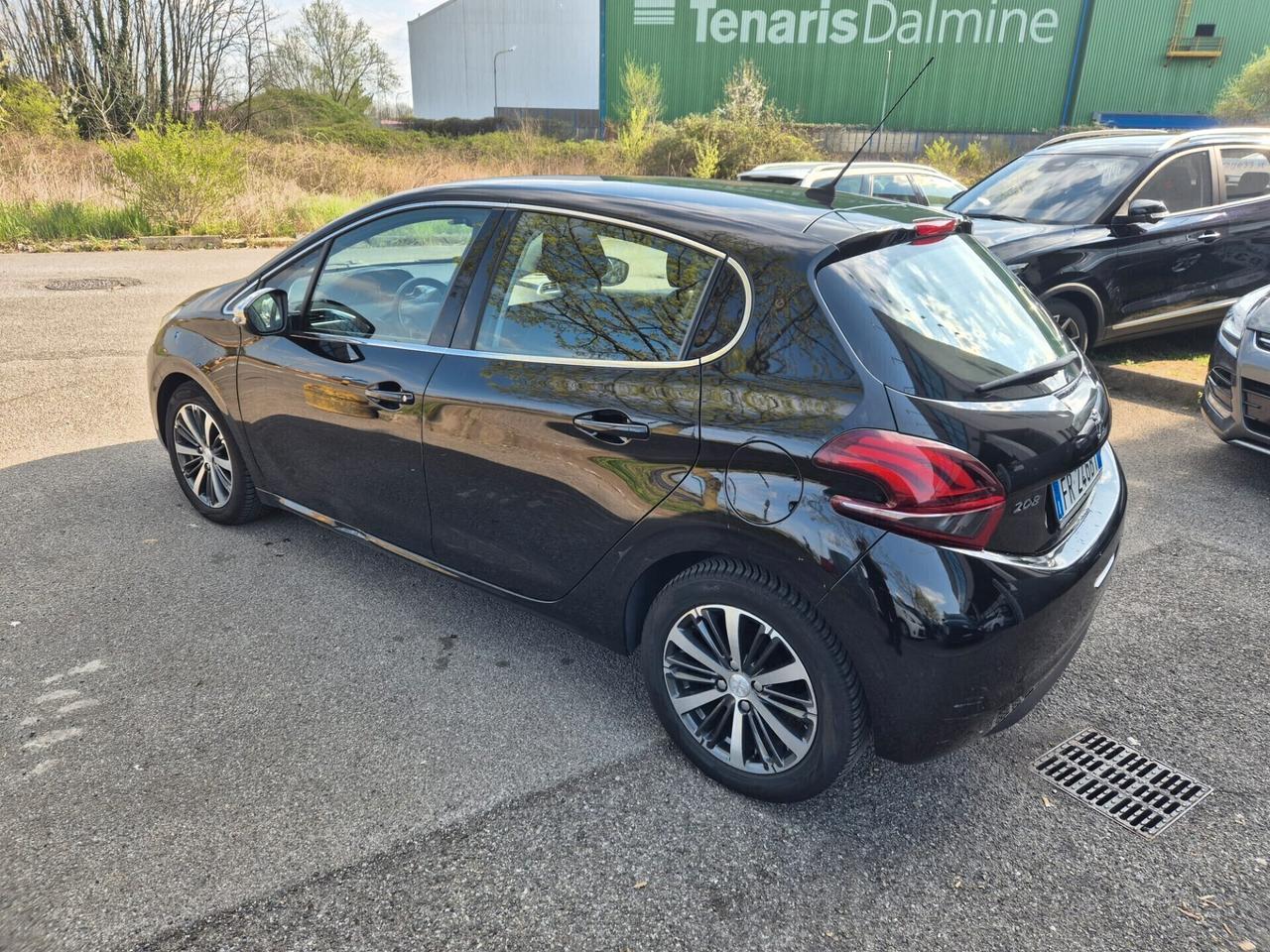 Peugeot 208 PureTech 82 5 porte Allure