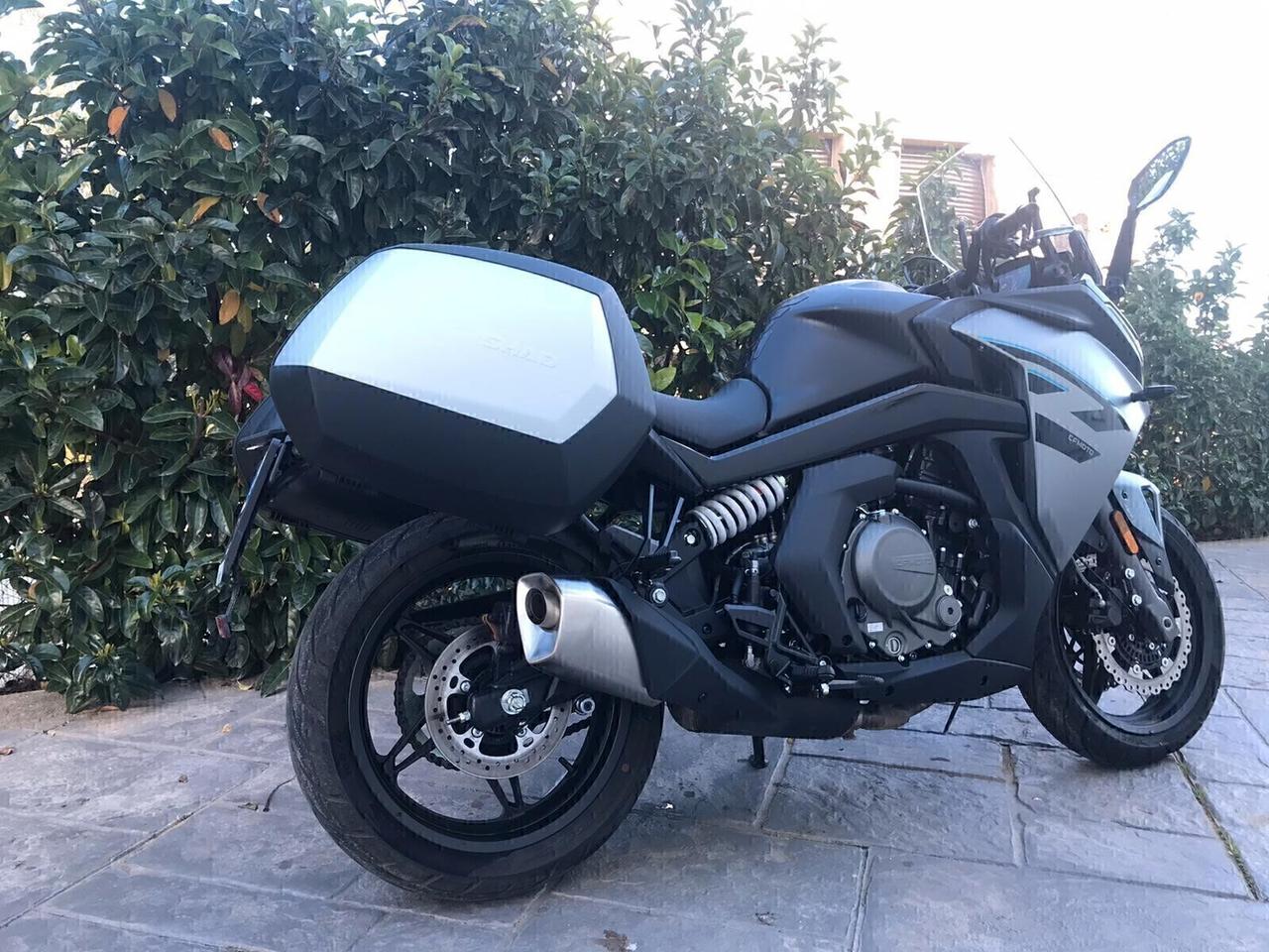 Cf Moto 650GT sport km1200 7/2024 in garanzia
