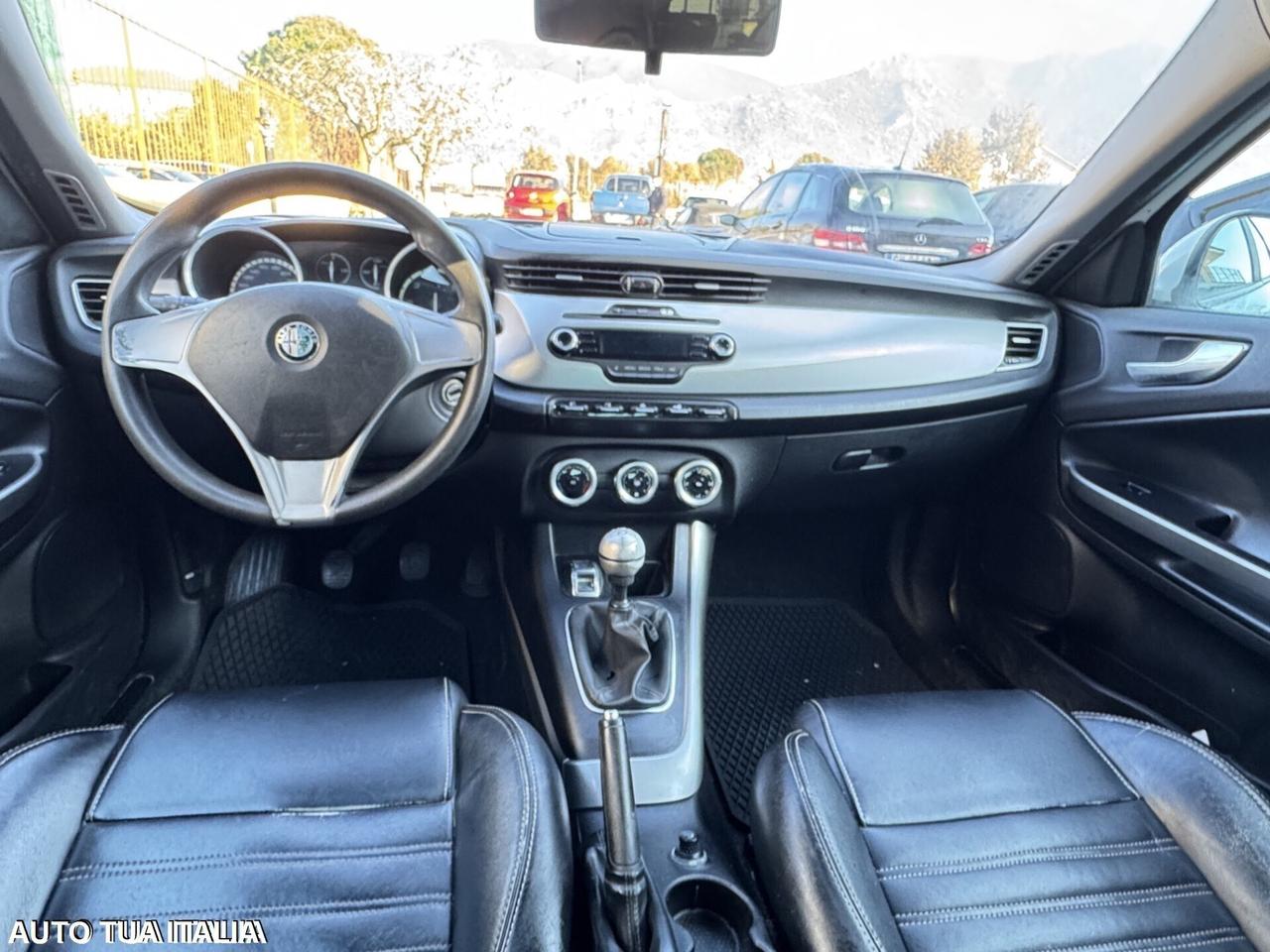 ALFA ROMEO GIULIETTA 1.6 SPORT INTERNI IN PELLE