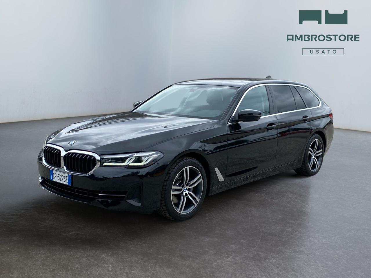 BMW Serie 5 G31 2020 Touring LCI - 520d Touring mhev 48V Luxury auto