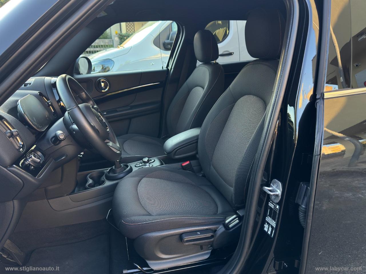MINI Mini Cooper D Essential Countryman