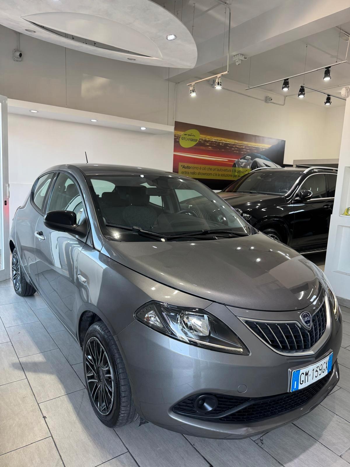 Lancia Ypsilon 1.0 FireFly 5 porte S&S Hybrid Gold