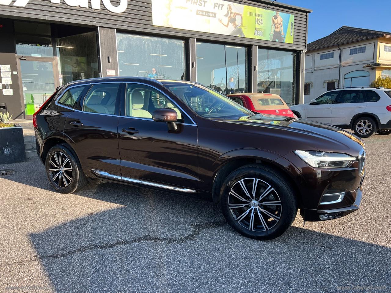 VOLVO XC60 B4 5 POSTI +IVA