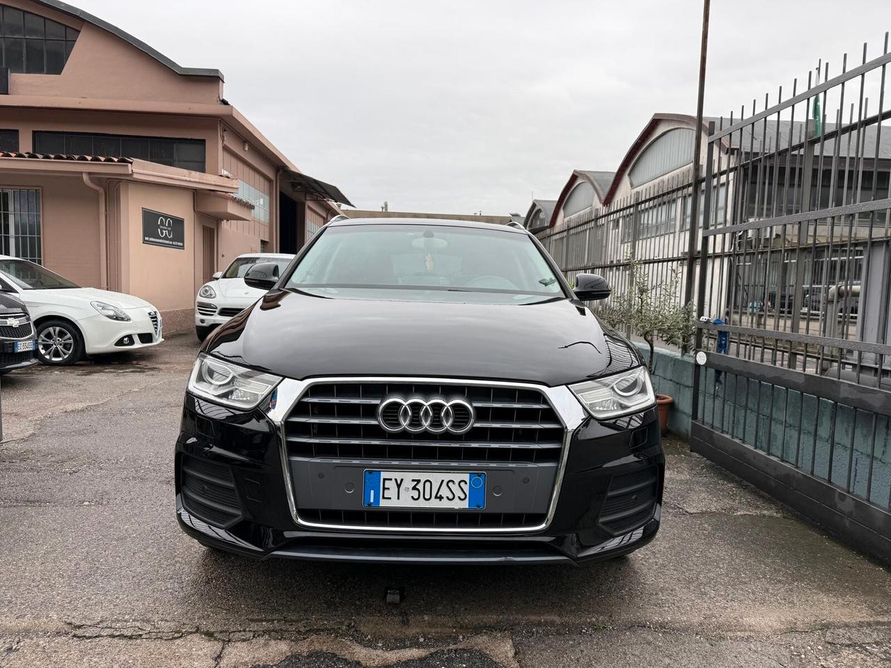 Audi Q3 2.0 TDI 150 CV Business
