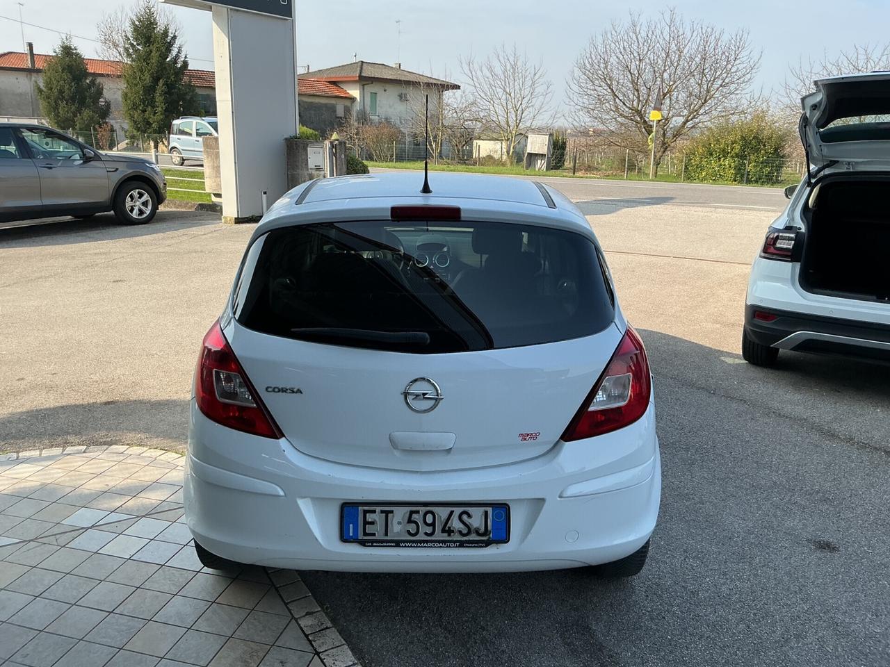 Opel Corsa 1.2 GPL Neopatentati