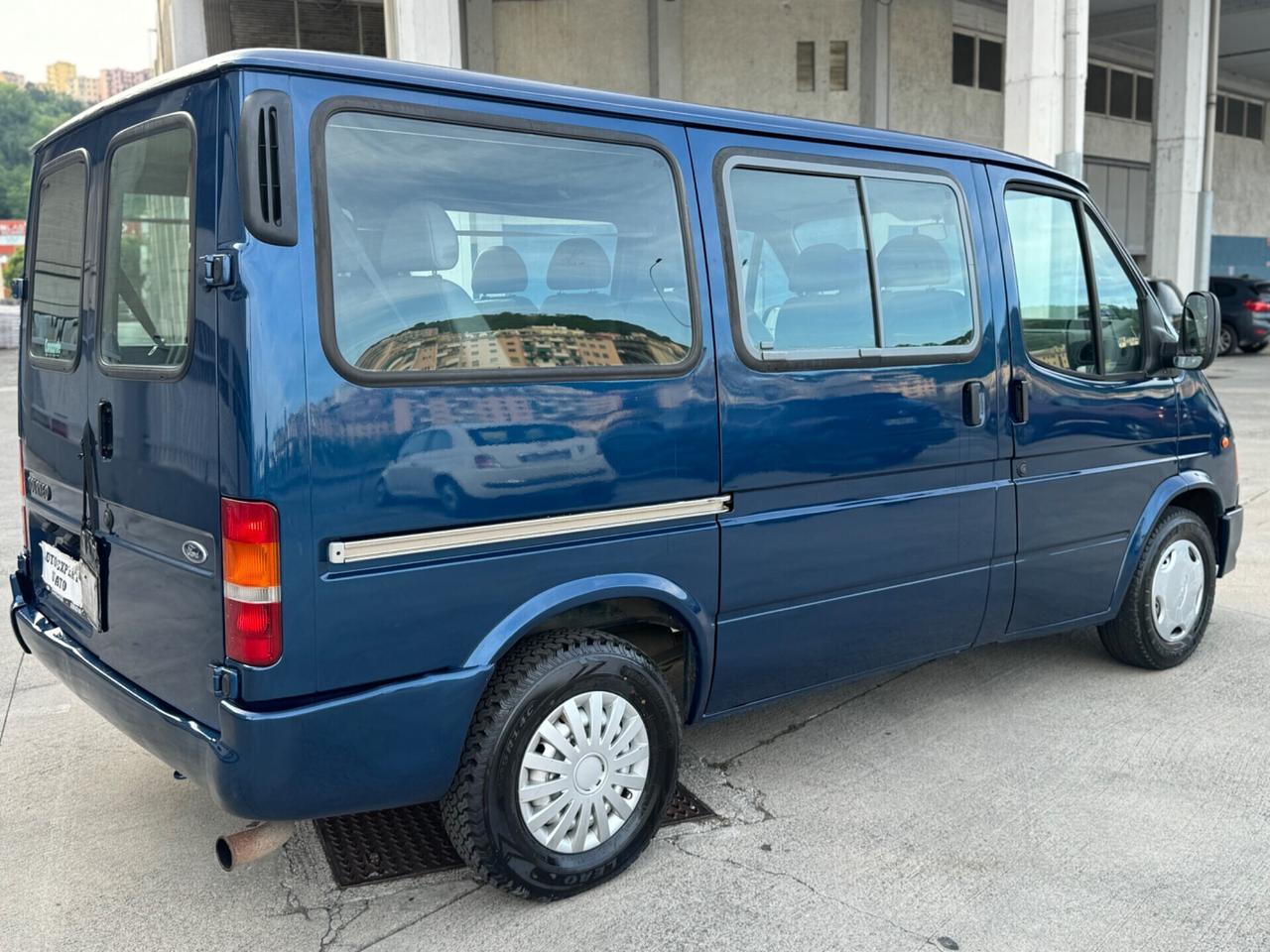 Ford Transit/Tourneo 2.5 TD/100CV PL 9 posti