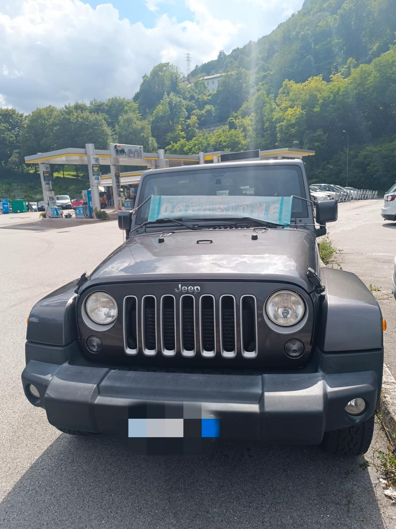 Jeep Wrangler Unlimited 2.8 CRD DPF Sahara Auto