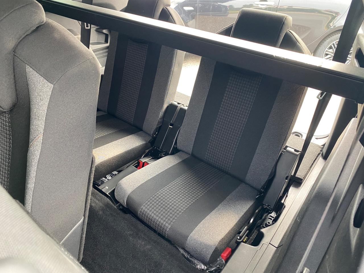 Peugeot 5008 1.5 130 CV EAT8 7 Posti Garantita