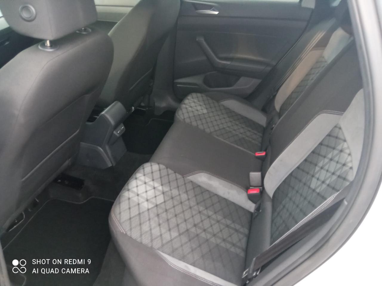 Volkswagen Polo 1.0 TSI R-Line 95CV 2023