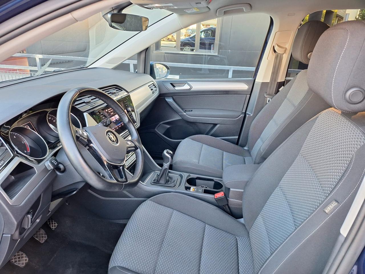 Volkswagen Touran 2.0 TDI 122 CV 7 POSTI Allestimento Business - Unico Proprietario Iva Esposta