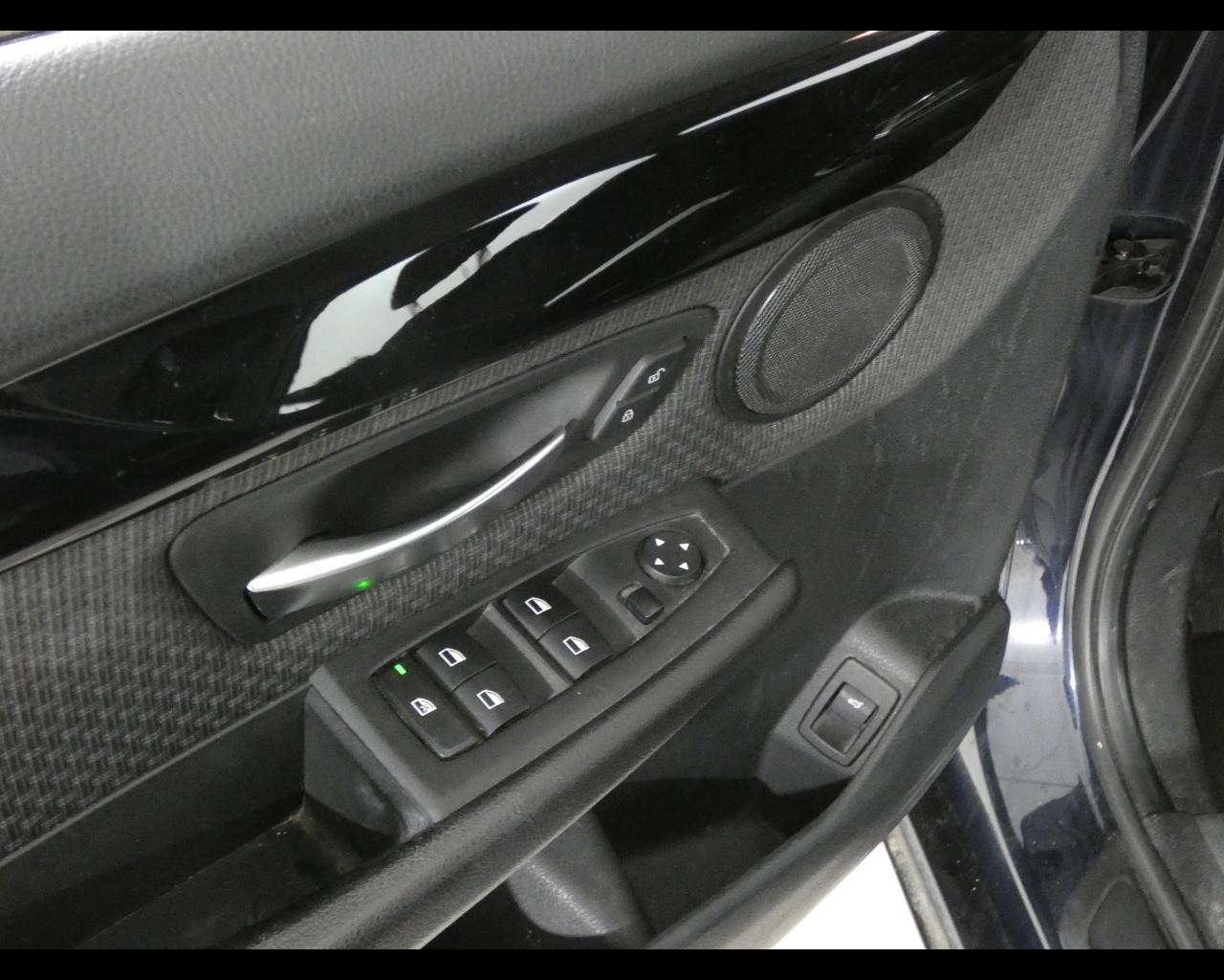 BMW Serie 2 A.T. (F45) - 218d Active Tourer Advantage