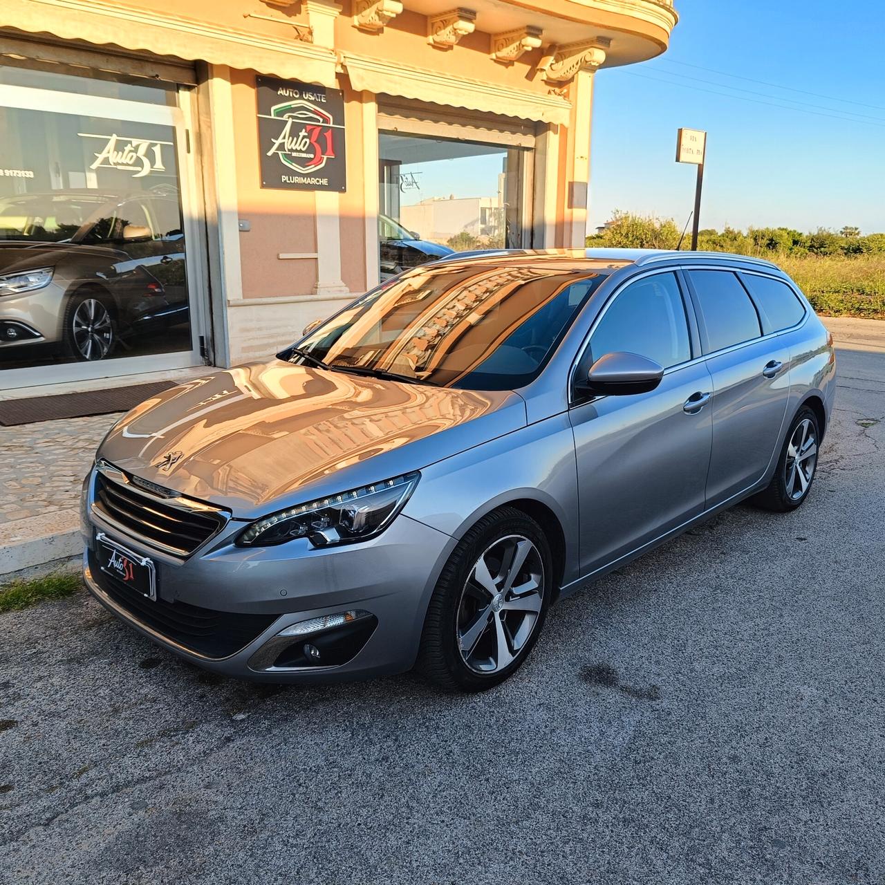 Peugeot 308 BlueHDi 120 S&S SW Allure