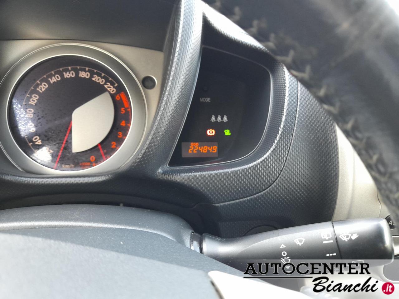 Toyota Urban Cruiser 1.4 d-4d Luxury Awd