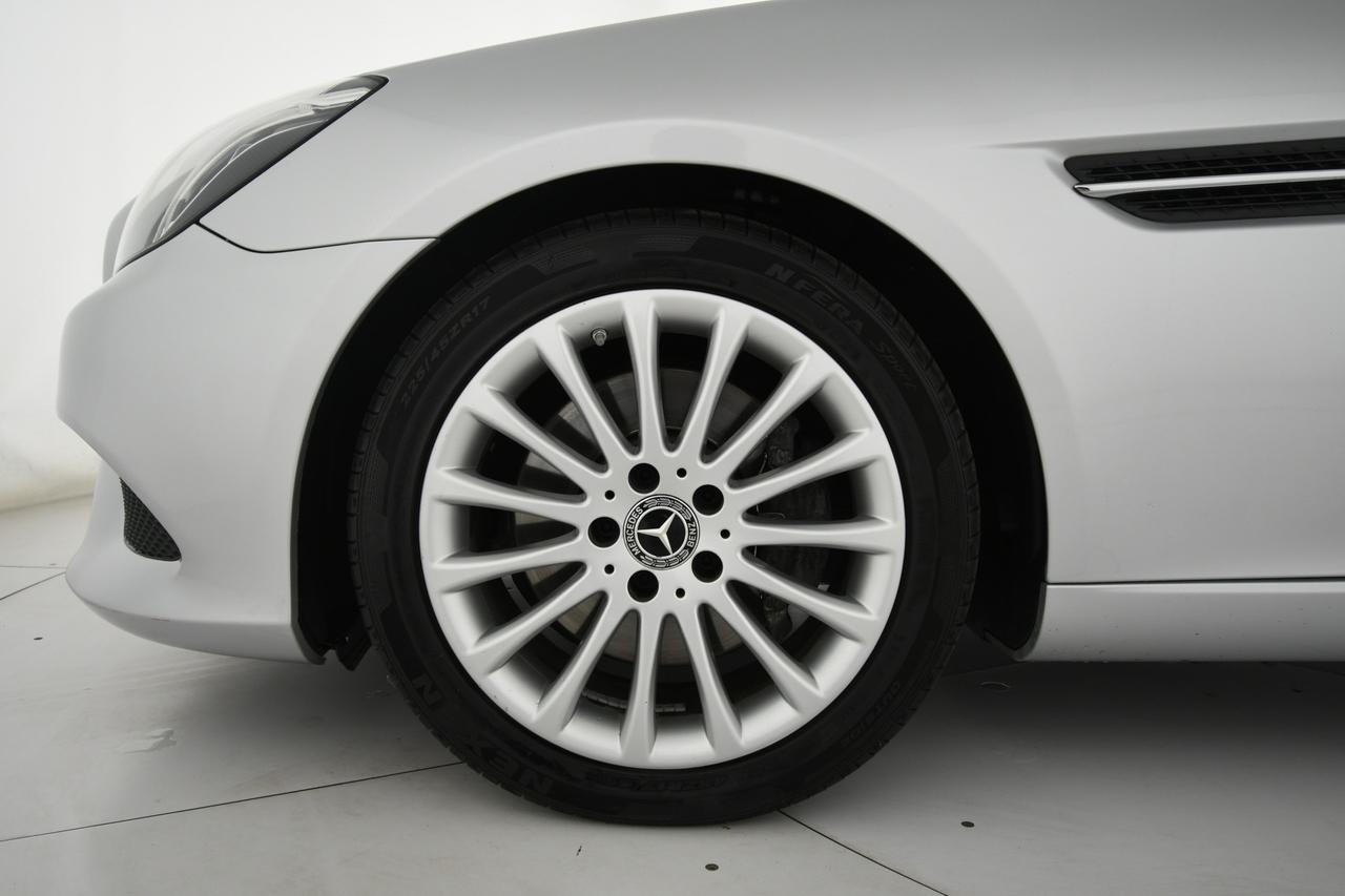 Mercedes-Benz SLC 200 Sport auto CAMERA+LED+C17"