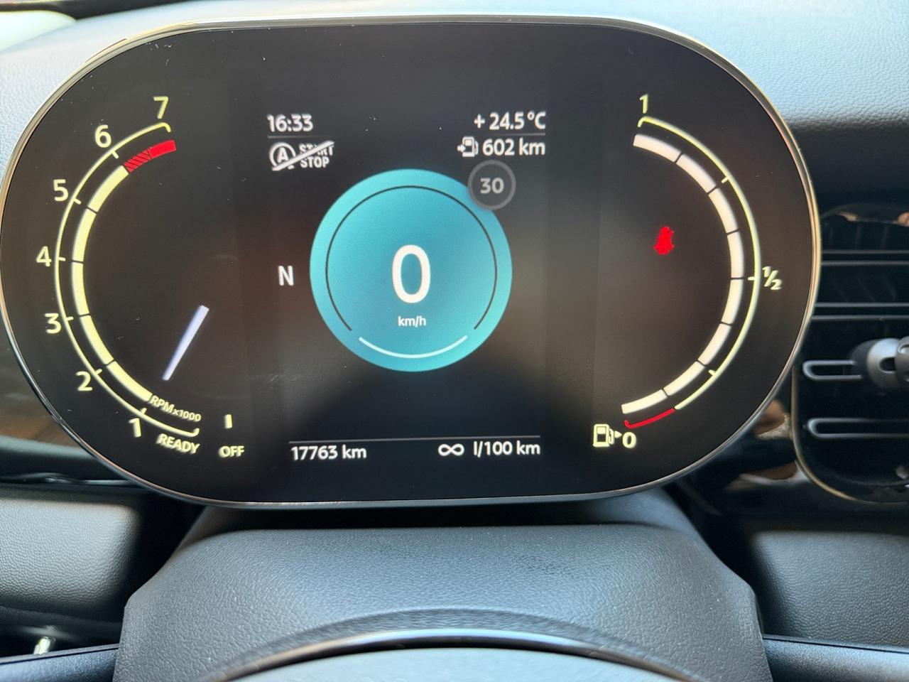Mini 3 Porte Cooper Essential 1.5 Twin Power Turbo " Cambio Manuale "