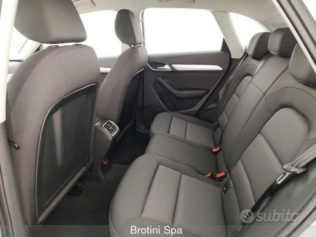 Audi Q3 2.0 TDI 120 CV S tronic