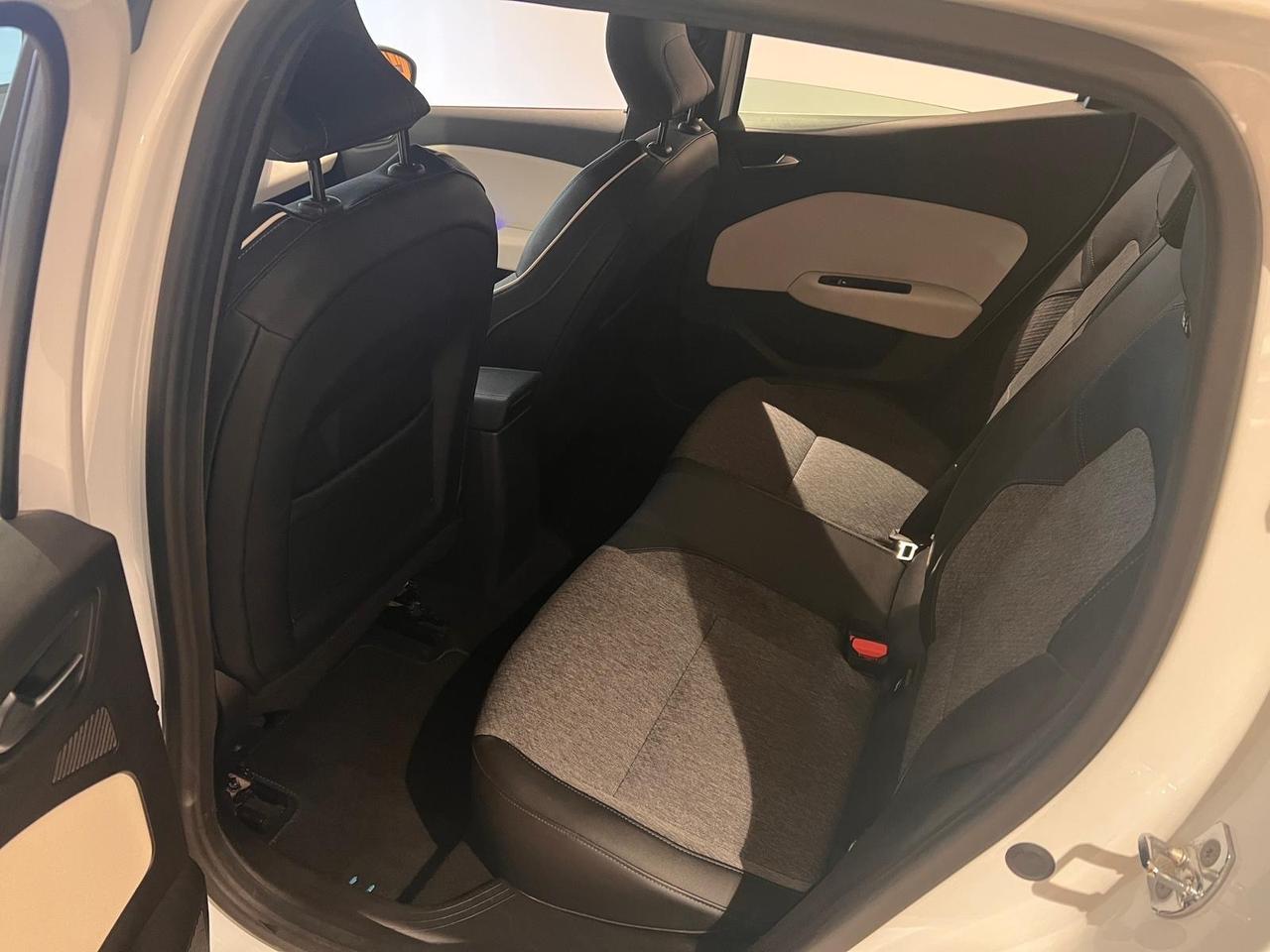 Renault Clio Full Hybrid E-Tech 140 CV 5 porte Intens