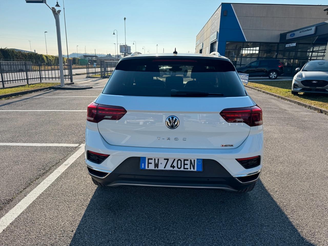 Volkswagen T-Roc 2.0TDI 150CV DSG 4x4 Adv. BlueM. Tech.