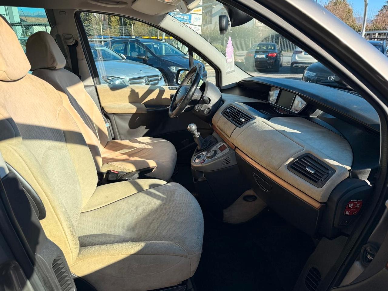 Lancia Phedra 2.0 MJT 120 CV Emblema