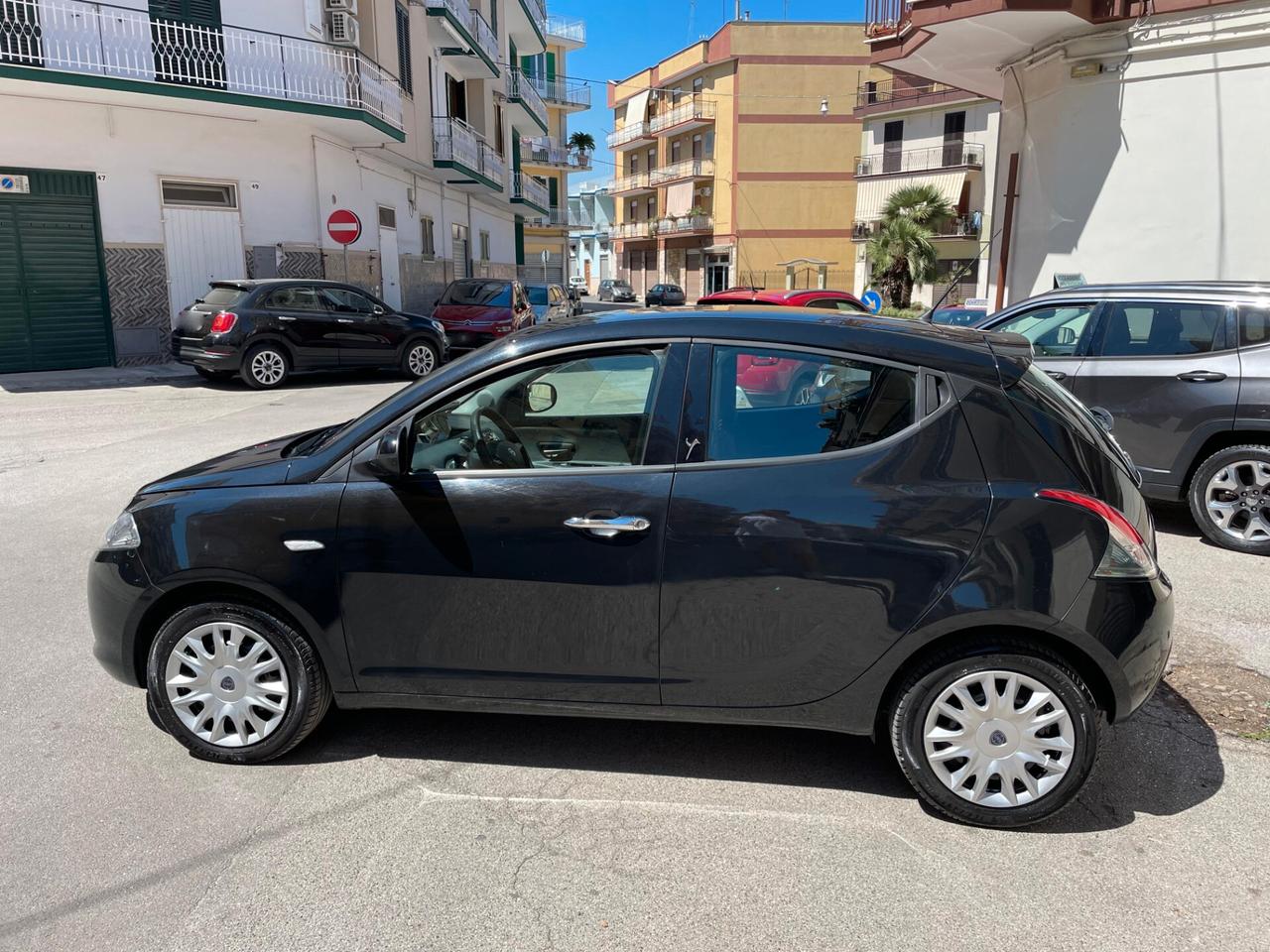 Lancia Ypsilon 1.3 MJT 16V 95CV 5P S&S SILVER