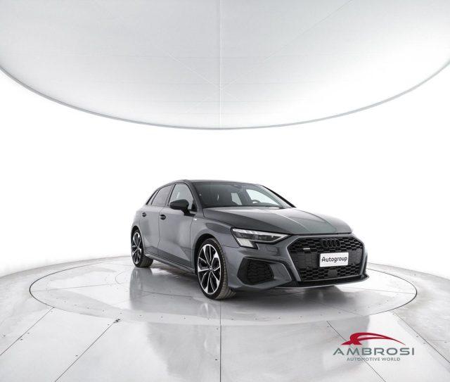 AUDI A3 40 TDI quattro S tronic S line edition