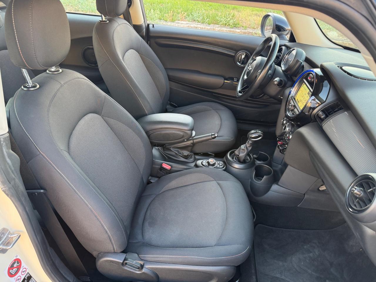 Mini 1.5 Cooper D Business XL