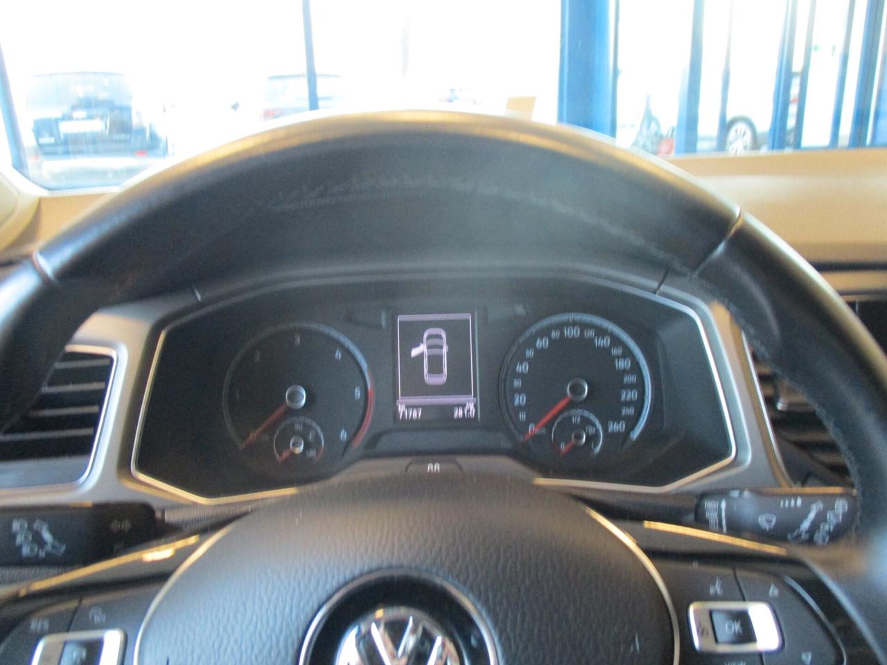 Volkswagen T-Roc 1.6 TDI SCR Business BlueMotion Technology