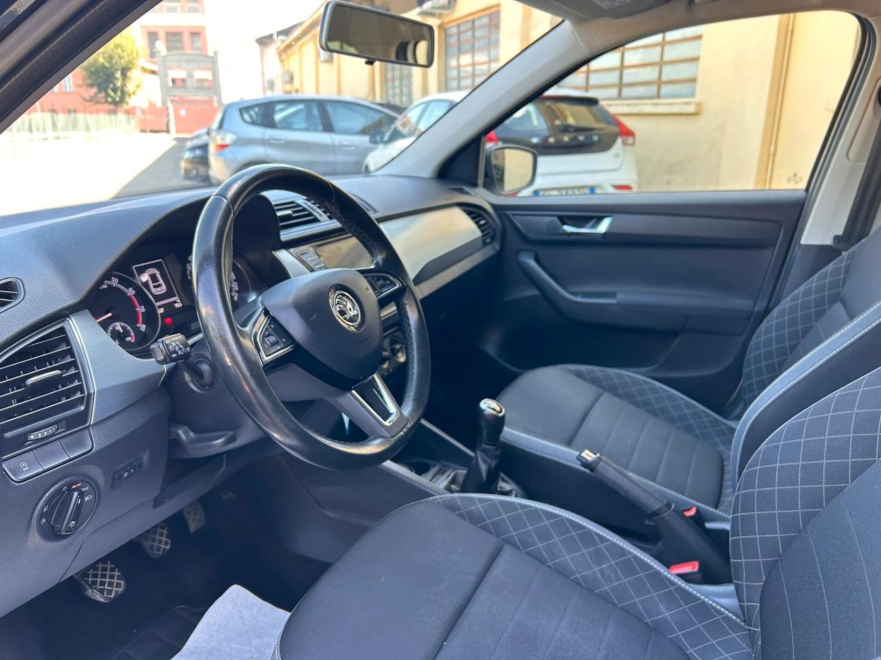 Skoda Fabia 2019 1.0 BenzinaTwin Color 120.000 KM
