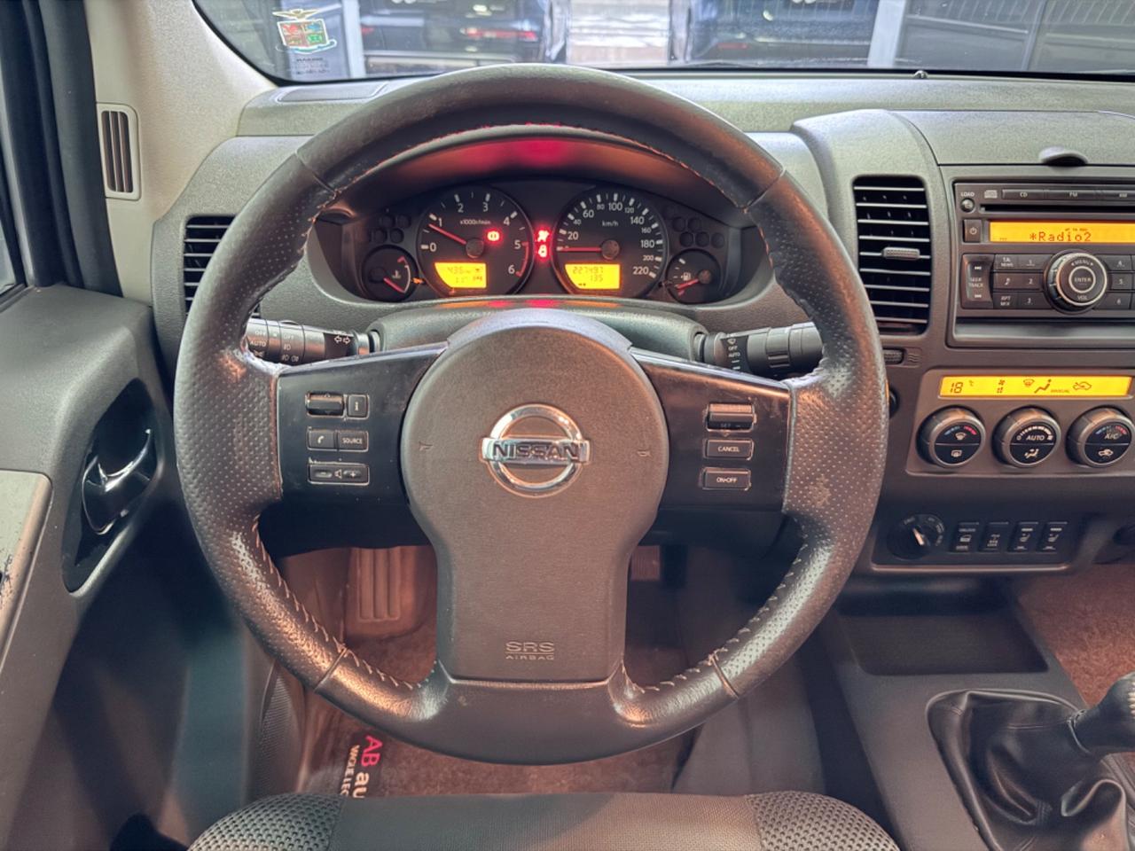 Nissan Navara 2.5 dCi 171CV 4 porte Double Cab LE