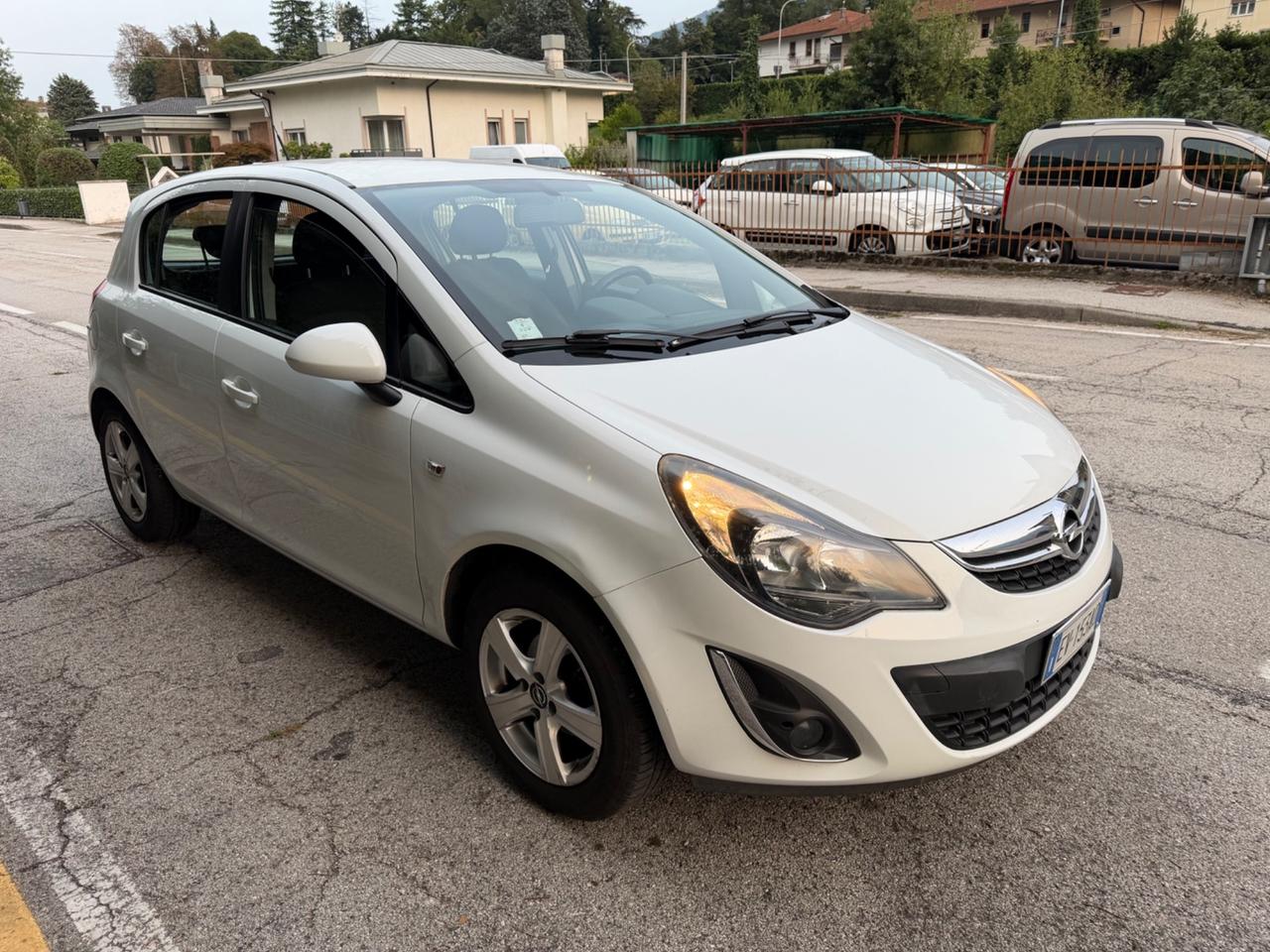 Opel Corsa 1.2 85CV 5 porte GPL-TECH Edition