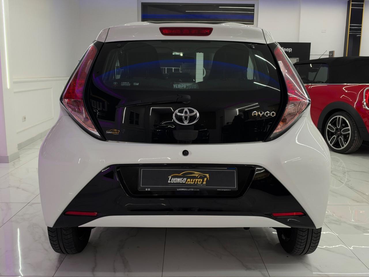 Toyota Aygo 1.0 69CV x-clusiv Full Opt Car-Play