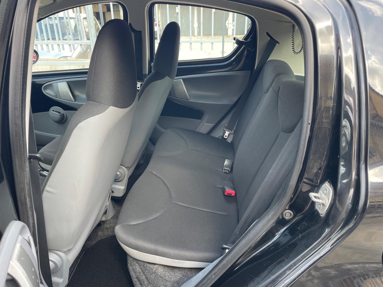 Toyota Aygo 1.0 12V VVT-i 5 porte Sol Connect