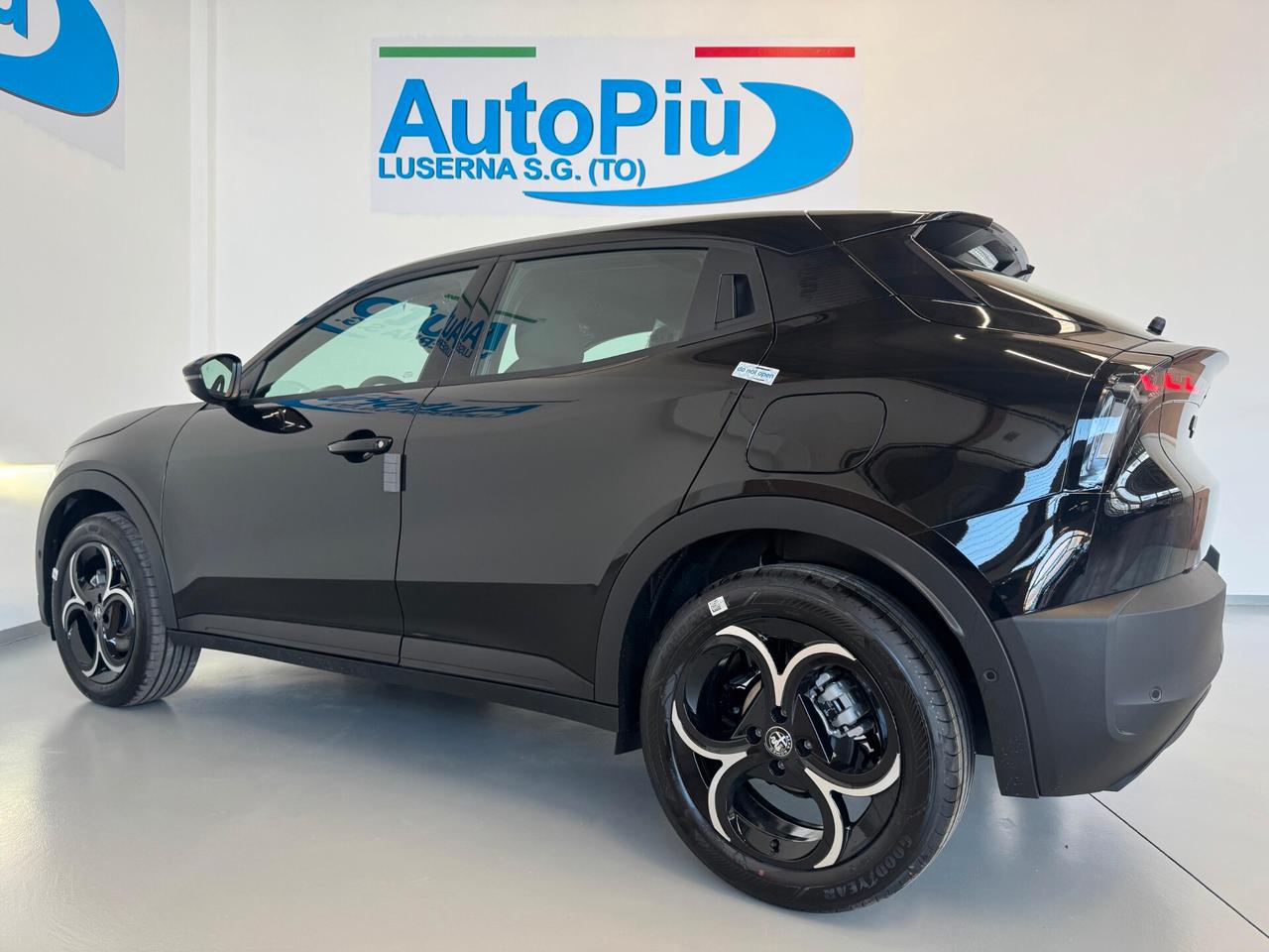 Alfa Romeo Junior ibrida 1.2 Pack Techno
