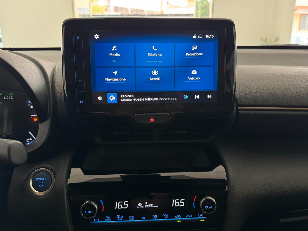Toyota Yaris Cross 1.5 Hybrid E-CVT Adventure