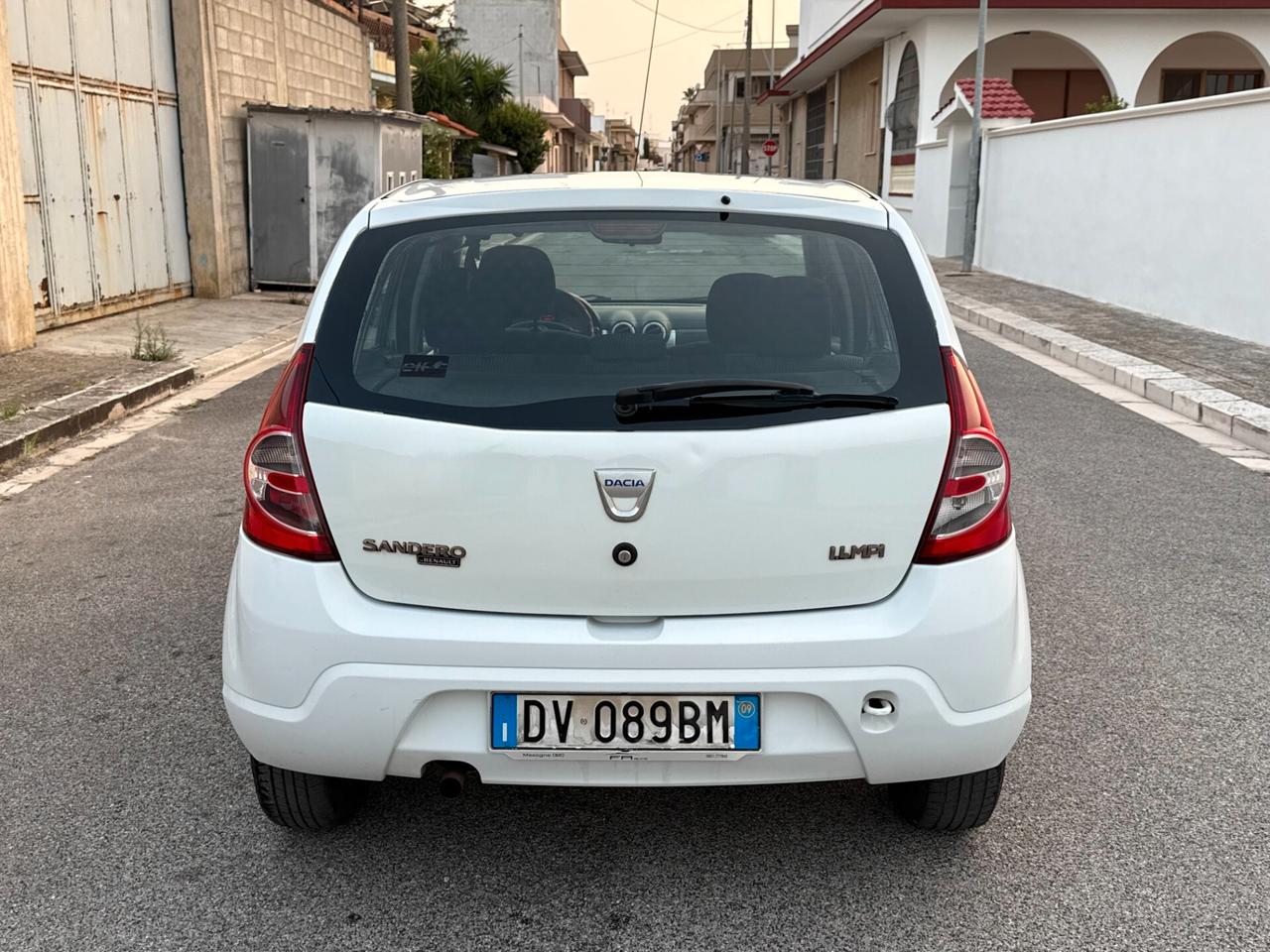 Dacia Sandero 1.4 75CV GPL Lauréate - 2009