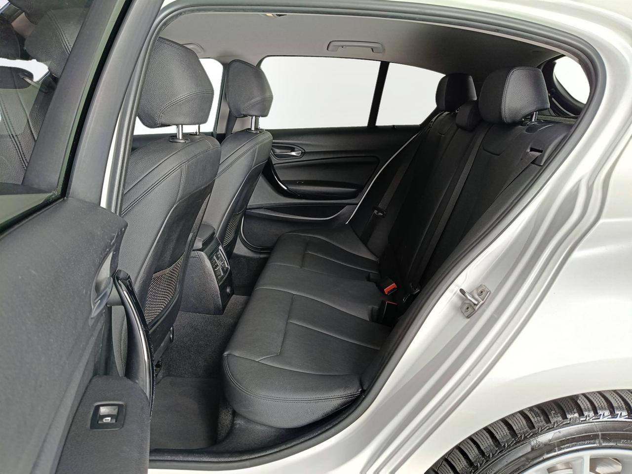 BMW Serie 1 F/20-21 2015 - 118d Sport 5p auto