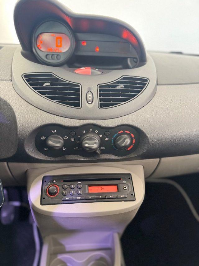 RENAULT Twingo 1.2 8V Dynamique