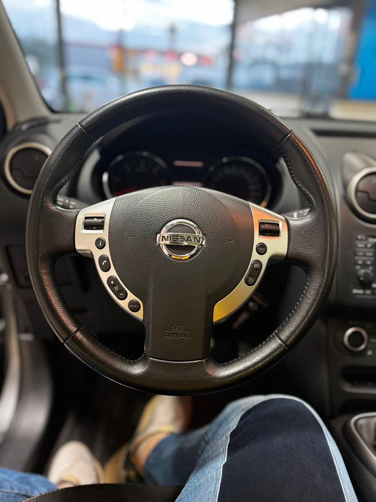 Nissan Qashqai 1.6 dCi DPF n-tec Tetto Panoramico retro Camera 360*