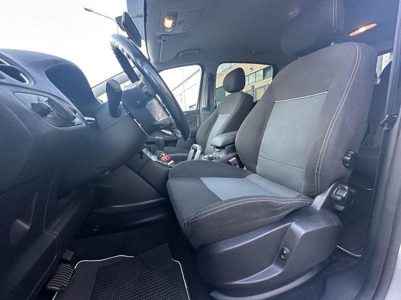Ford S-Max 2.0 TDCi 140cv DPF Power Shift New Titanium