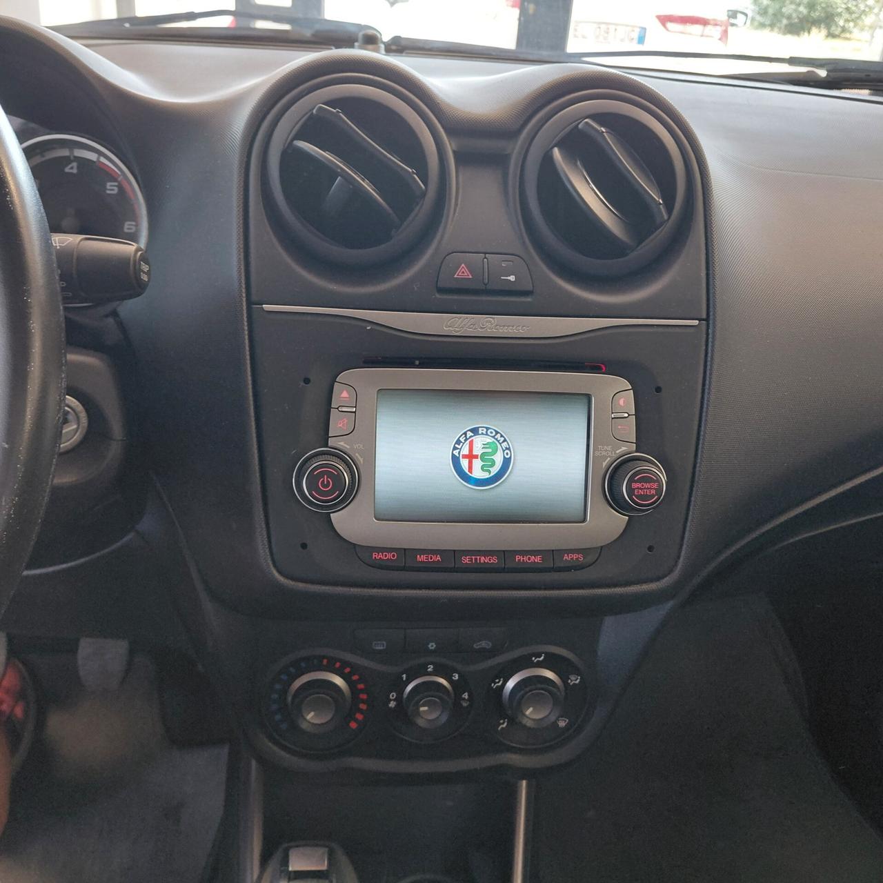 ALFA ROMEO MITO ANNO 2017 DS 1.3 ADATTA NEOPATENTATI KM 139 MILA