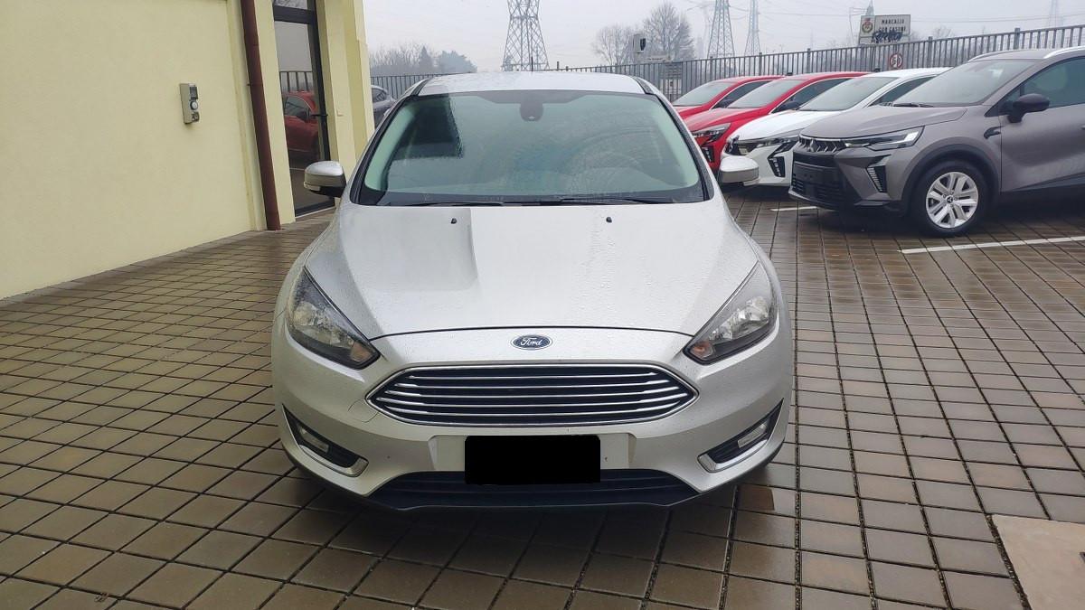 FORD Focus SOLO PER COMMERCIANTI AUTO SENZA GARANZIA