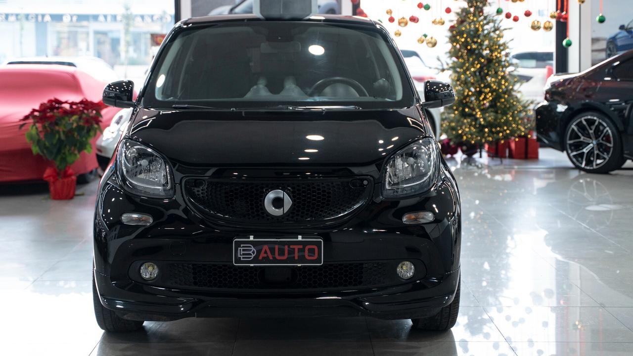 Smart ForFour 1.0 SUPERPASSION 71 CV TWINAMIC AUTO 16" LED FULL OPTIONAL