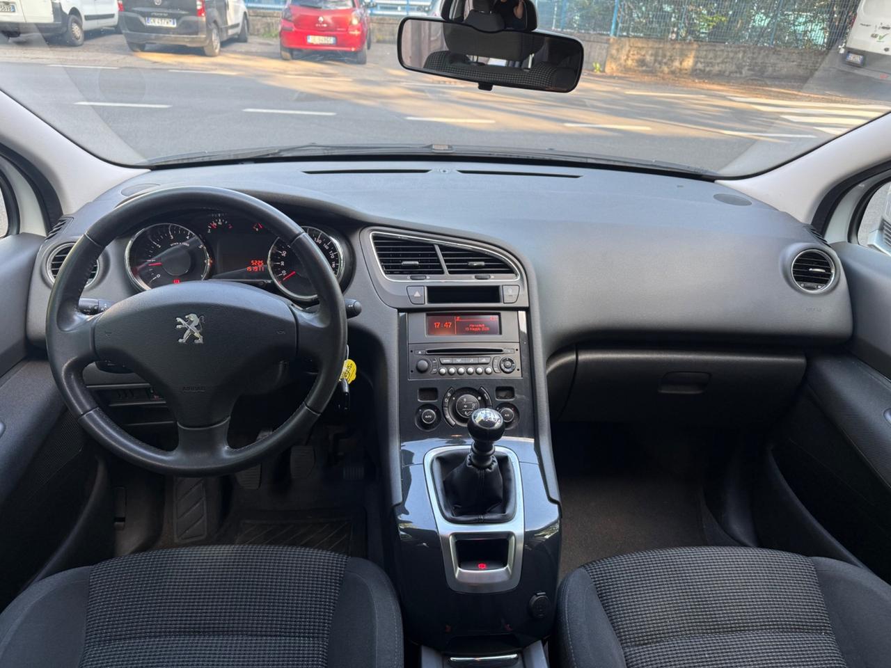 Peugeot 5008 PureTech Turbo 130 S&S Access