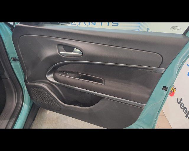 FIAT 600 1.2 hybrid 145cv auto