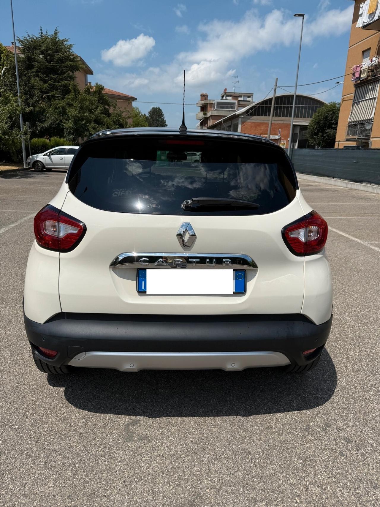 Renault Captur 1.5 dci - NEOPATENTATI - NAV. - 12 MESI DI GAR. -