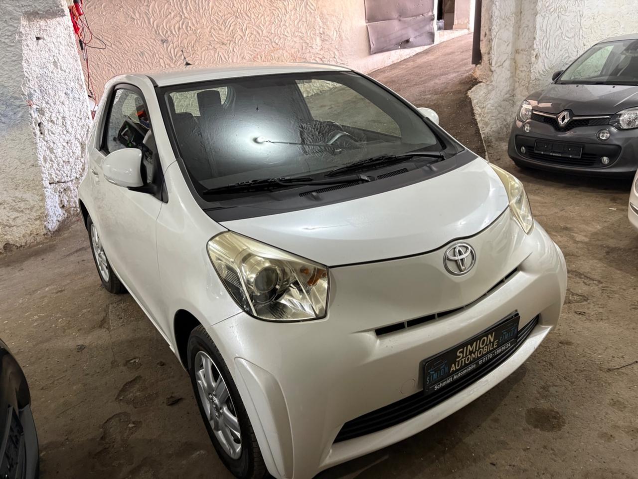 Toyota iQ 1.0